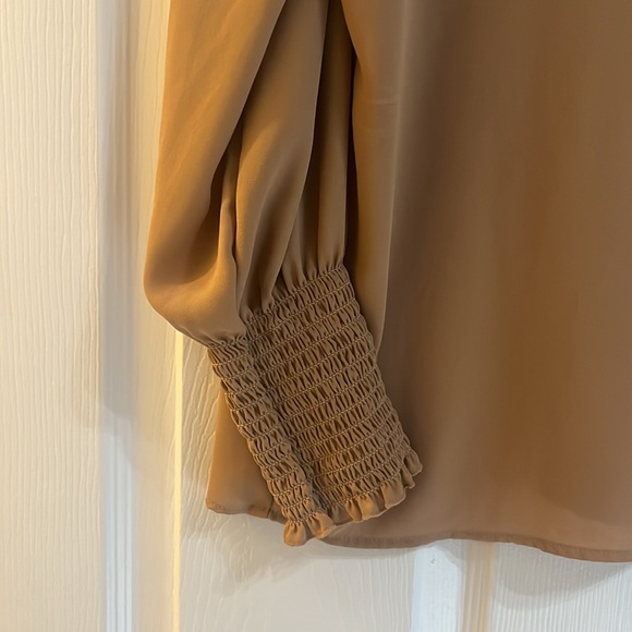 Express Smocked Cuff Portofino Blouse - Picture 5 of 6